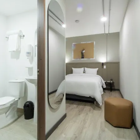 Saana Coliving & Hotel Downtown Bogotá Отели рядом с достопримечательностью «Музей золота»