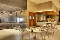 Radisson Bengaluru City Center - Breakfast