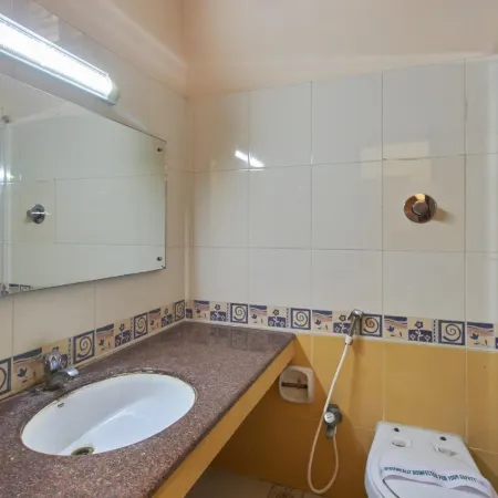 Hotel Saradharam