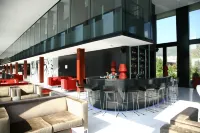 Axis Viana Business & Spa Hotel - ที่มีบาร์