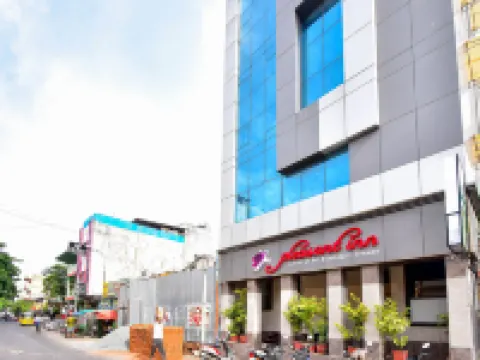 Pleasant Inn Hotel di 