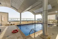 Waves - Cozy, Fully Furnished Studio in Dubai Sports City Hotell i 