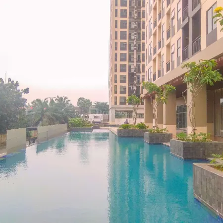 Relaxing and Homey Studio Transpark Cibubur Apartment By Travelio