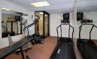 Quality Inn Pittsburgh Airport