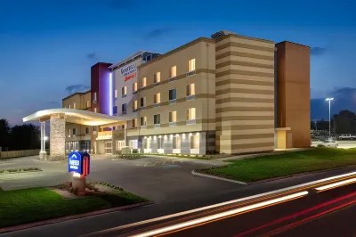 Fairfield Inn & Suites Camarillo Hôtels à proximité de la Camarillo Station