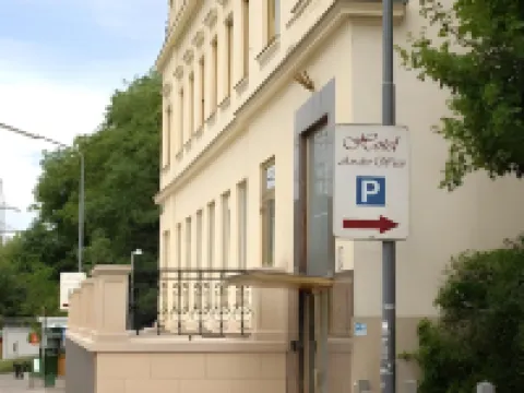 Hotel An der Wien Hotels near Hermesvilla