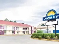 Days Inn by Wyndham Muscle Shoals Florence Hotels in 