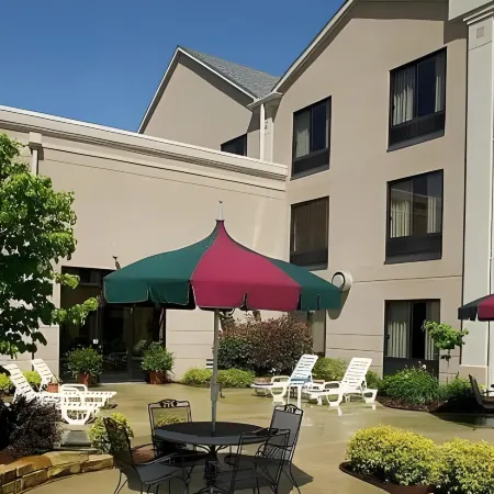 Auburn Place Hotel & Suites Paducah