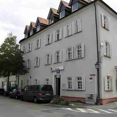 Zum Löwen Hotel Exterior