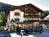 Alpenland Gerlos - Hotel & Breakfast - parking