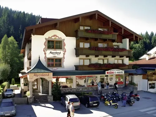 Alpenland Gerlos - Hotel & Breakfast - Balcony