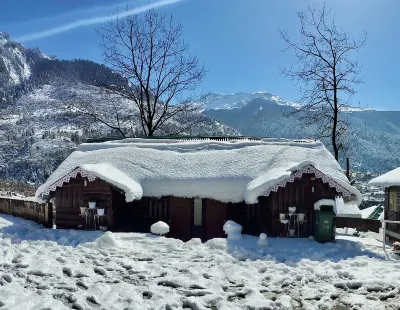 Apple Valley Cottages Lachung Hotels in Lachung