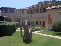 黎萊斯費尼科泰洛羅莎飯店 Spiaggia di Terrata Nord附近的飯店