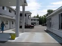 Mackinaw Budget Inn Hotels in Wawatam Township