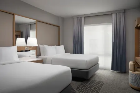 SpringHill Suites New York Manhattan Times Square Отели рядом с достопримечательностью «Маджестик-театр»