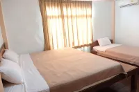 Manilath Guesthouse Hotels near ZHULIAN LAO BOKEO