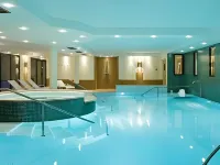 Hôtel Best of Both - Divonne-Les-Bains - Uima-altaat
