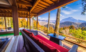 Kusayane No Yado Ryunohige