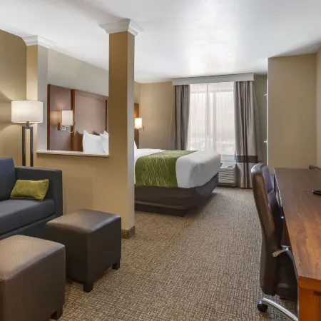Comfort Suites Albuquerque Airport