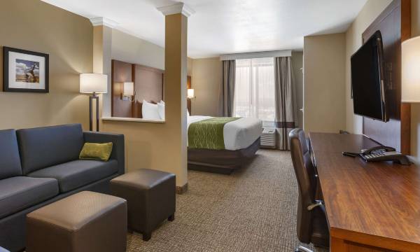 Comfort Suites Albuquerque Airport