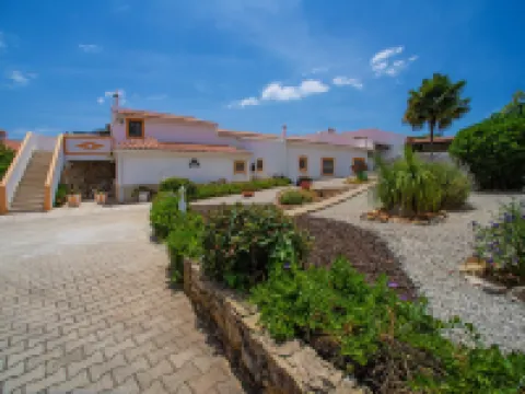 Eugênia Hotels in Paderne