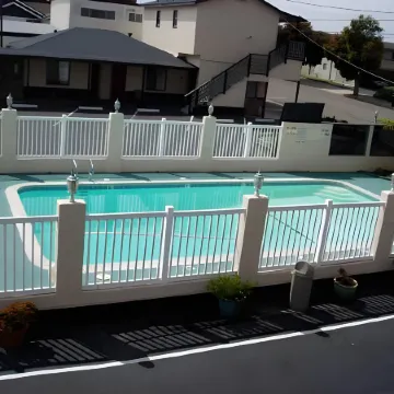 Rockview Inn and Suites