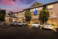 Best Western Patriots Point - Parking