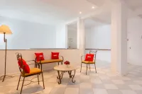 OYO Hotel Cosmópolis, Sao Paulo Hotel di Holambra