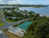 Bay of Islands Gateway Motel & Apartments - 駐車場