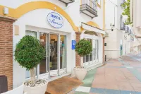 Hostal Marissal by Dorobe