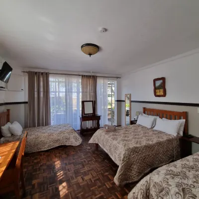 Airport Inn Bed and Breakfast Hotels near Johannesburg O R Tambo Airport