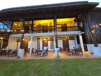 SaBai D Homestay Отели в г. 