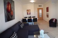 Top Floor Apt Close To Duquesa Hotels near Playa de Tubalita