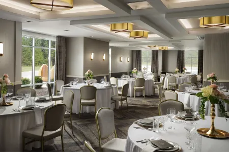 Inn at Bellefield / Hyde Park