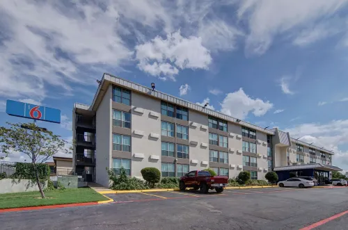 موتل 6 فورت وورث، تكساس - داونتاون إيست