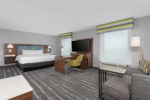 Hampton Inn & Suites Lincoln Northeast/I-80 - 2-Star