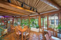 Inn on la Loma Plaza - parking