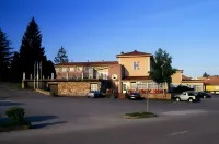Hotel Villa de Nava - parking