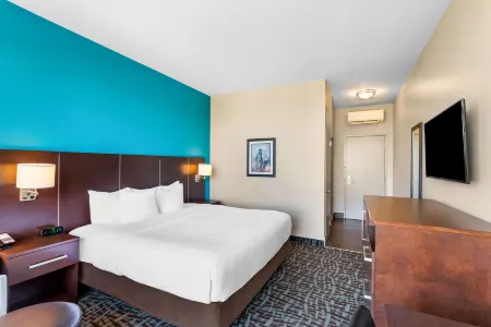 Best Western Plus Hotel Montreal Отели рядом с достопримечательностью «Университет Квебека в Монреале»