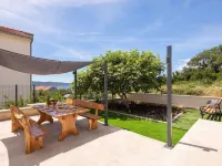 Contemporary Apartment with Terrace and Spacious Garden Hotels near PETRO KAMEN d.o.o.