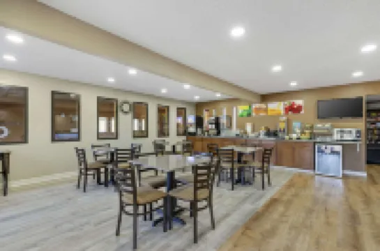 印第安諾拉凱藝酒店 沃倫縣酒店