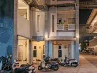 Graha Marina RedPartner near Plaza Marina Hoteller i Sidosermo