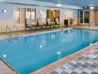 Holiday Inn Express & Suites Urbana-Champaign (U of I Area)