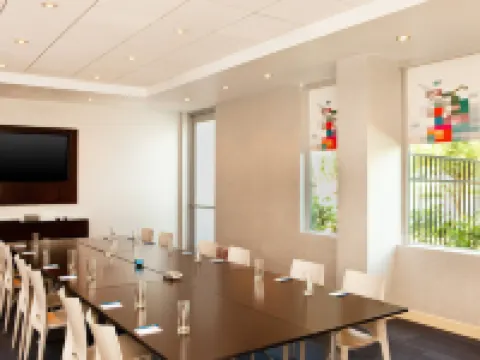 Aloft Ontario-Rancho Cucamonga Hotels in San Bernardino County