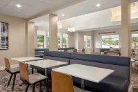Residence Inn Vacaville - breakfast