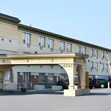 Days Inn by Wyndham Montreal Airport Conference Centre Отели в г. Монреаль