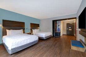 Tru by Hilton Lithia Springs