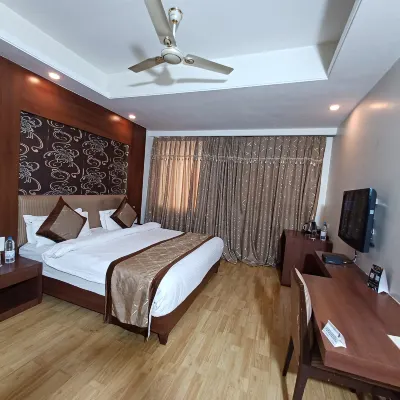 Hotel East Park Hotels near Krishna Public School Ground