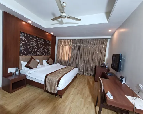 Hotel East Park Hotels in Bilaspur