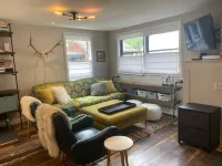 BEST, Location, New remodel, Block to Gondola&Town